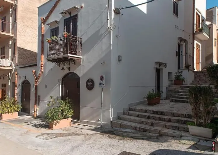 Nilu' Oda ve Kahvaltı 4*