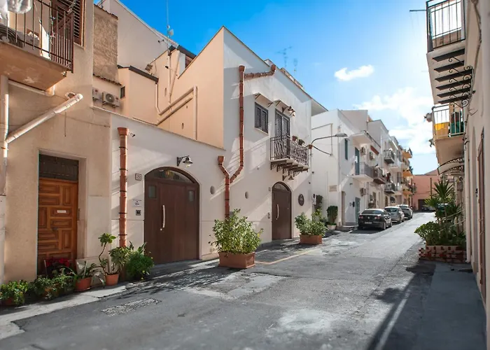Nilu' Oda ve Kahvaltı Castellammare del Golfo